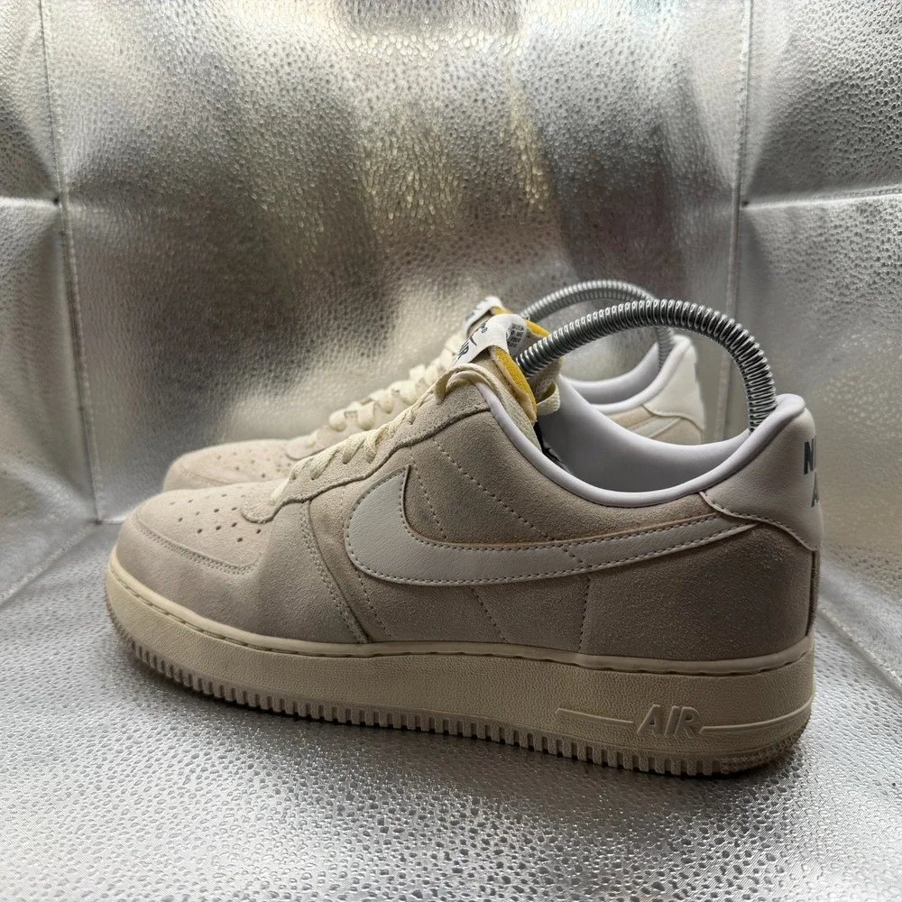 Size 9 Nike Air Force 1 Low '07 Light‎ Orewood Mens Athletic Sneakers FQ8077-104